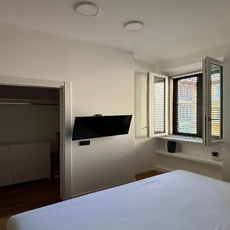 Lägenhet Pleasant With Balcony *